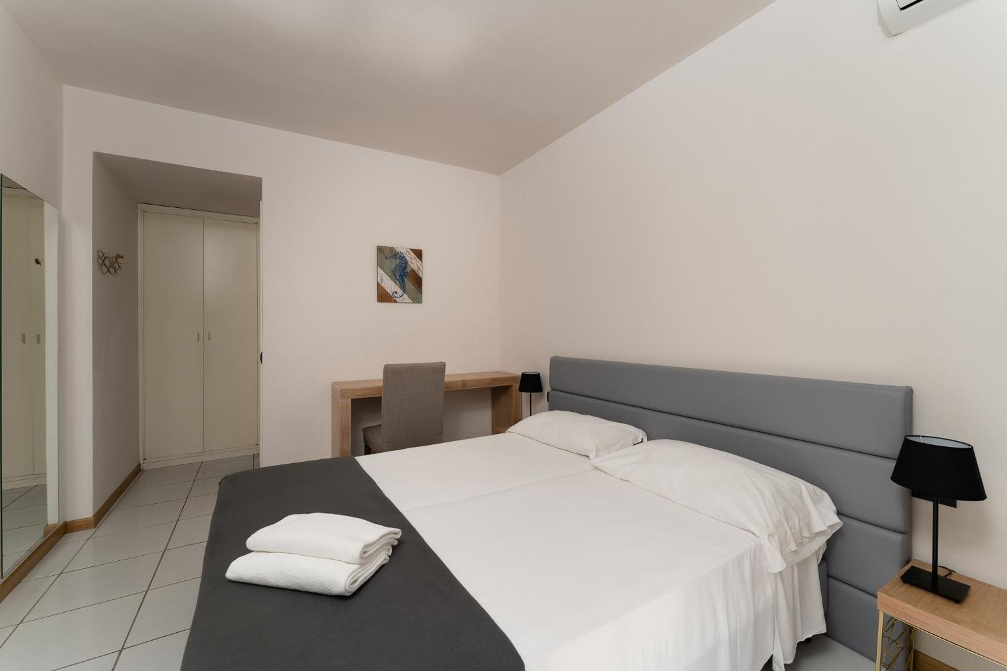 Hotel Delfino Проккио Экстерьер фото