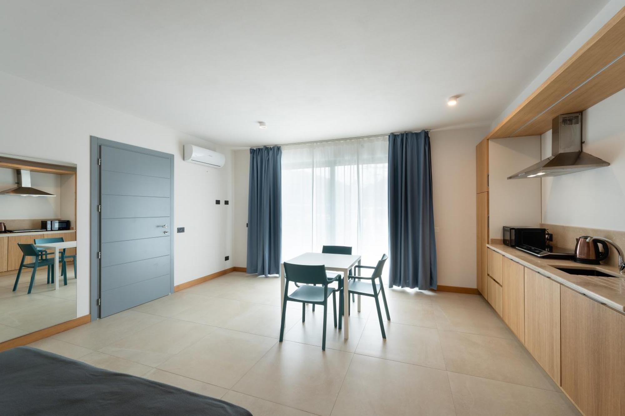Hotel Delfino Проккио Экстерьер фото