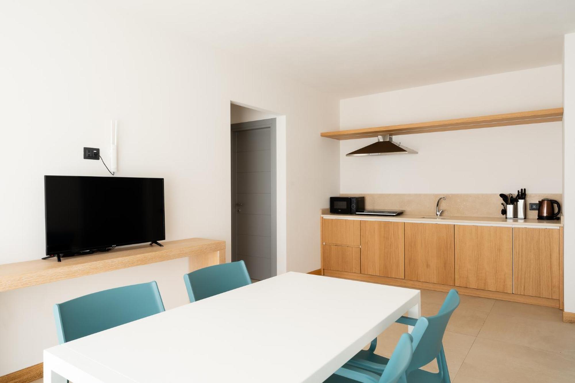 Hotel Delfino Проккио Экстерьер фото