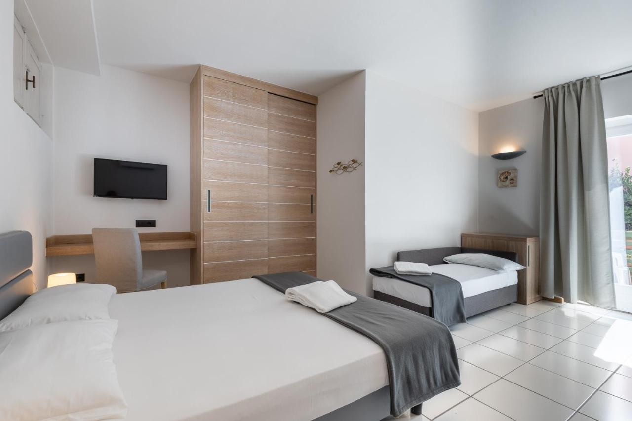 Hotel Delfino Проккио Экстерьер фото