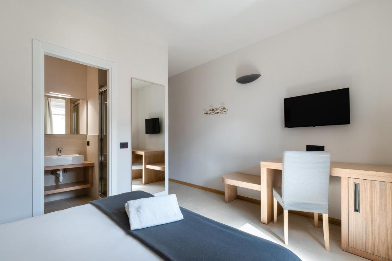 Hotel Delfino Проккио Экстерьер фото